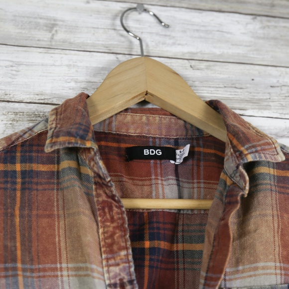 BDG Urban Ourfitters Plaid Flannel sz Sm *Flawed* - Picture 4 of 5